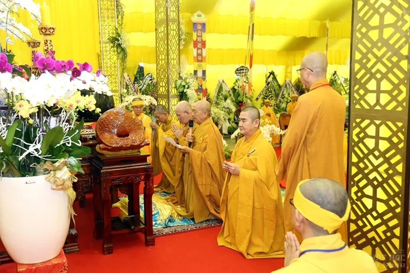 Tang lễ cố Hòa thượng Thích Quang Đạo ngày 19/7 7 Tang lễ cố Hòa thượng Thích Quang Đạo ngày 19/7 image-1732291284642