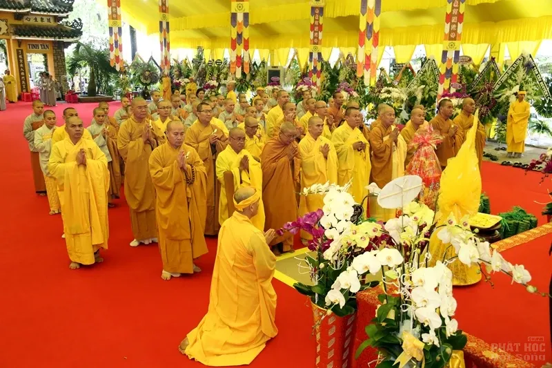 Tang lễ cố Hòa thượng Thích Quang Đạo ngày 19/7 12 Tang lễ cố Hòa thượng Thích Quang Đạo ngày 19/7 image-1732291290429