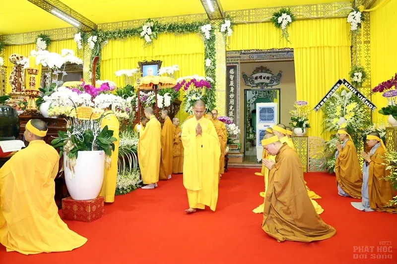 Tang lễ cố Hòa thượng Thích Quang Đạo ngày 19/7 18 Tang lễ cố Hòa thượng Thích Quang Đạo ngày 19/7 image-1732291296820