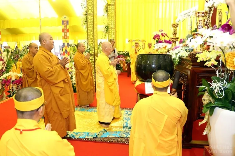 Tang lễ cố Hòa thượng Thích Quang Đạo ngày 19/7 image-1732291303499