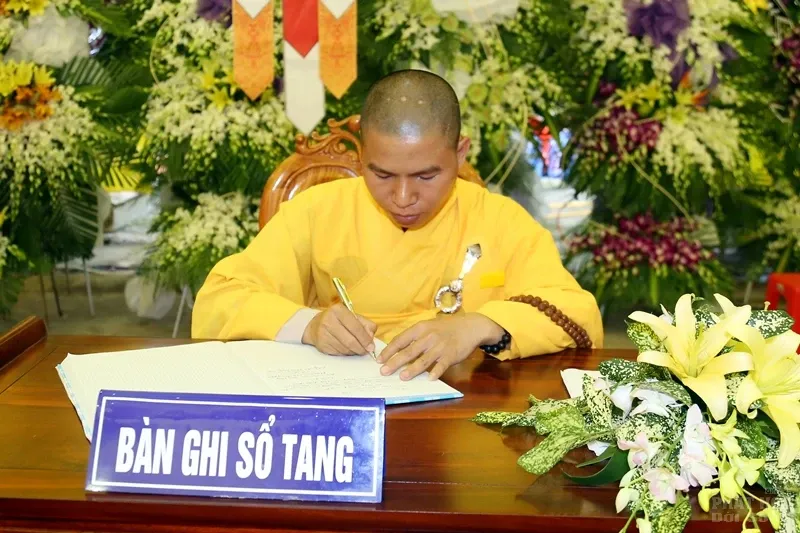 Tang lễ cố Hòa thượng Thích Quang Đạo ngày 19/7 59 Tang lễ cố Hòa thượng Thích Quang Đạo ngày 19/7 image-1732291342230