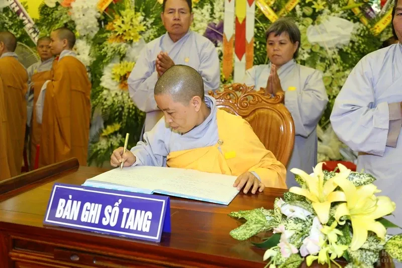 Tang lễ cố Hòa thượng Thích Quang Đạo ngày 19/7 66 Tang lễ cố Hòa thượng Thích Quang Đạo ngày 19/7 image-1732291349516