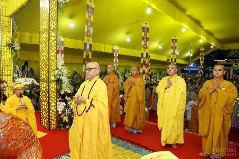 Tang lễ cố Hòa thượng Thích Quang Đạo ngày 19/7 77 Tang lễ cố Hòa thượng Thích Quang Đạo ngày 19/7 image-1732291360775