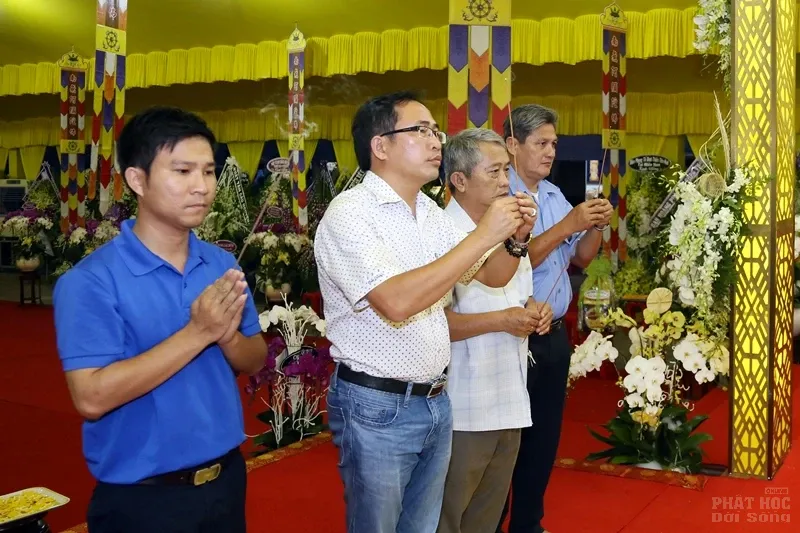 Tang lễ cố Hòa thượng Thích Quang Đạo ngày 19/7 83 Tang lễ cố Hòa thượng Thích Quang Đạo ngày 19/7 image-1732291366929