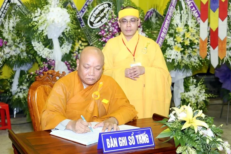 Tang lễ cố Hòa thượng Thích Quang Đạo ngày 19/7 118 Tang lễ cố Hòa thượng Thích Quang Đạo ngày 19/7 image-1732291403262