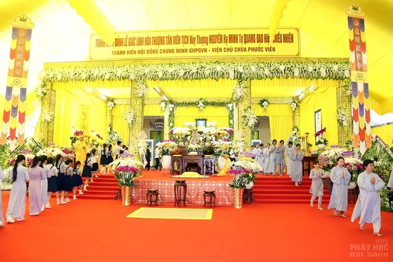 Tang lễ cố HT. Thích Quang Đạo ngày 20/7 14 Tang lễ cố HT. Thích Quang Đạo ngày 20/7 image-1731938971278