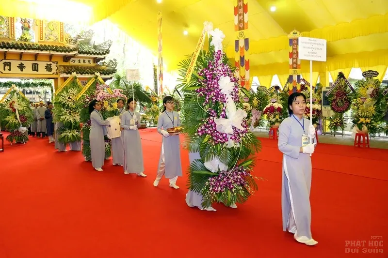 Tang lễ cố HT. Thích Quang Đạo ngày 20/7 33 Tang lễ cố HT. Thích Quang Đạo ngày 20/7 image-1731938988996