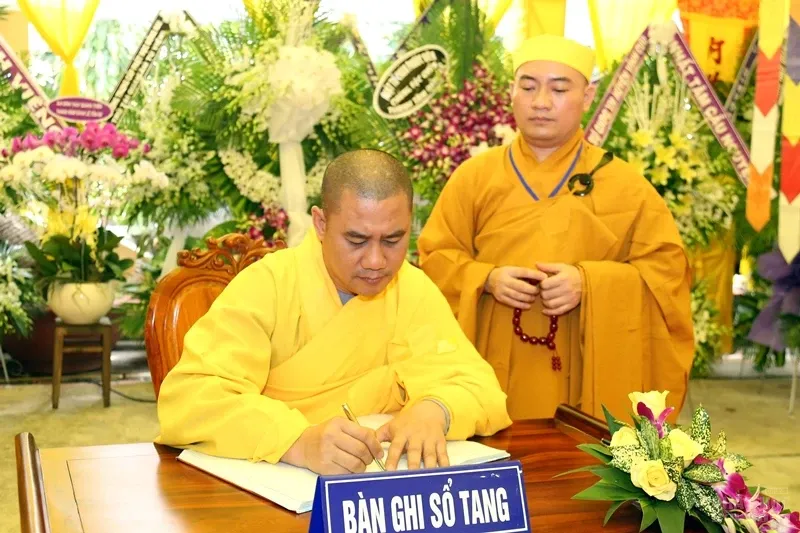 Tang lễ cố HT. Thích Quang Đạo ngày 20/7 44 Tang lễ cố HT. Thích Quang Đạo ngày 20/7 image-1731938998906