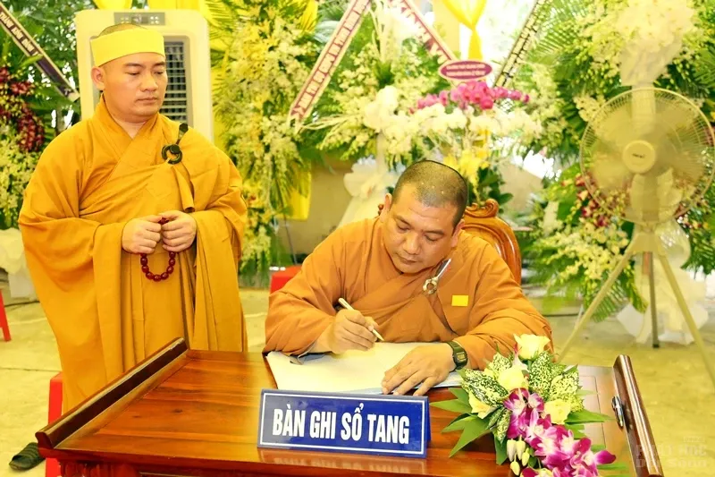 Tang lễ cố HT. Thích Quang Đạo ngày 20/7 77 Tang lễ cố HT. Thích Quang Đạo ngày 20/7 image-1731939030061