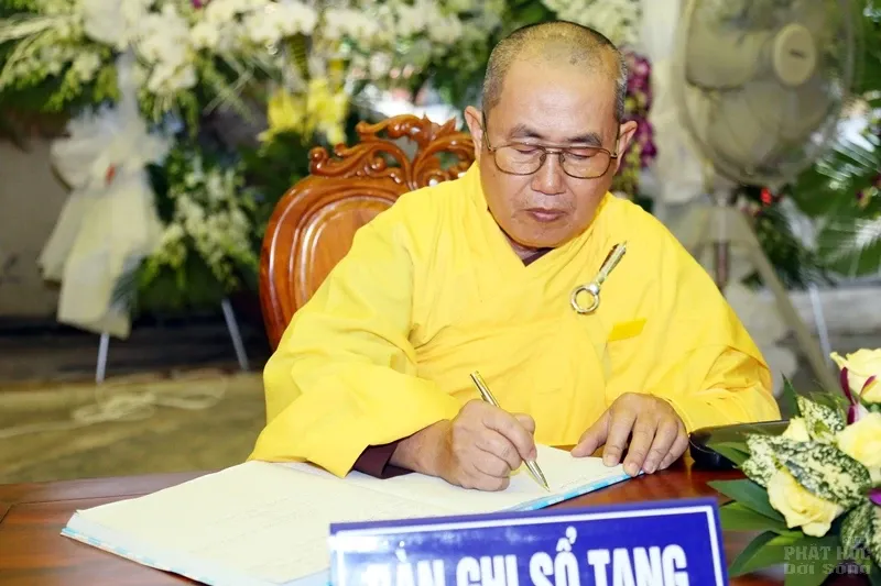 Tang lễ cố HT. Thích Quang Đạo ngày 20/7 113 Tang lễ cố HT. Thích Quang Đạo ngày 20/7 image-1731939063790