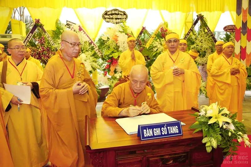 Tang lễ HT. Thích Quang Đạo ngày 19/7 Tang lễ HT. Thích Quang Đạo ngày 19/7 image-1731939381850