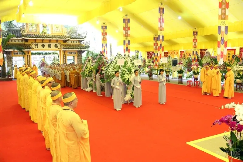 Tang lễ HT. Thích Quang Đạo ngày 19/7 16 Tang lễ HT. Thích Quang Đạo ngày 19/7 image-1731939398611