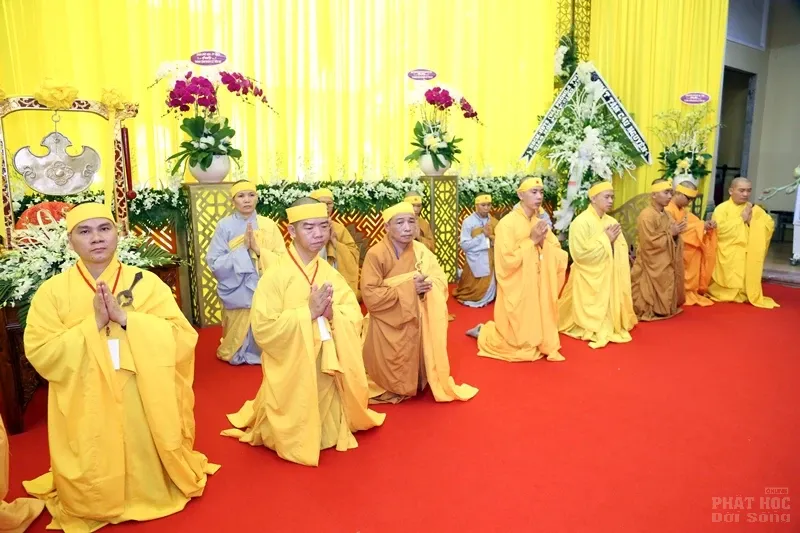 Tang lễ HT. Thích Quang Đạo ngày 19/7 23 Tang lễ HT. Thích Quang Đạo ngày 19/7 image-1731939406013