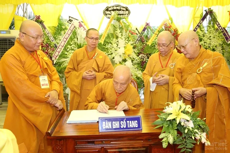 Tang lễ HT. Thích Quang Đạo ngày 19/7 27 Tang lễ HT. Thích Quang Đạo ngày 19/7 image-1731939409620