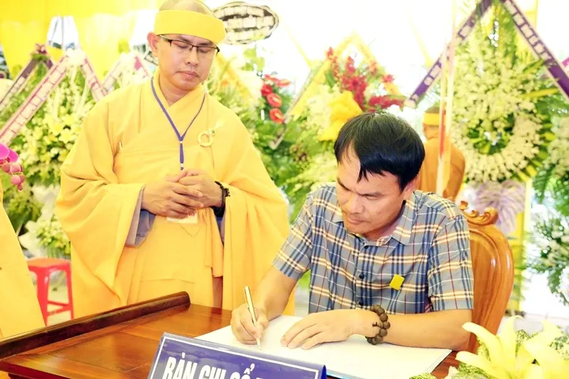 Tang lễ HT. Thích Quang Đạo ngày 19/7 41 Tang lễ HT. Thích Quang Đạo ngày 19/7 image-1731939422129