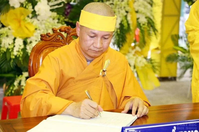 Tang lễ HT. Thích Quang Đạo ngày 19/7 Tang lễ HT. Thích Quang Đạo ngày 19/7 image-1731939452476