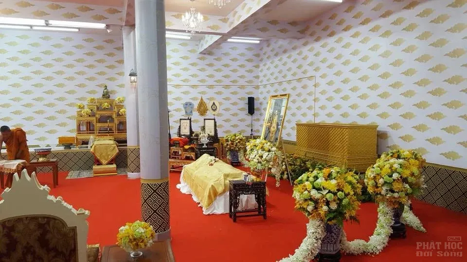 Thái Lan: Lễ nhập kim quan Trưởng lão HT.Thích Kính Chiếu image-1731945949390