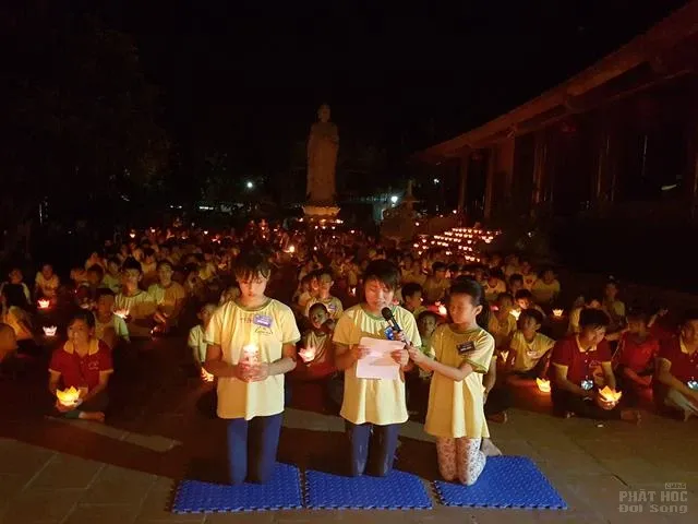 Thái Nguyên: Bế mạc khóa tu mùa hè 'Hương Từ Bi' Thái Nguyên: Bế mạc khóa tu mùa hè 'Hương Từ Bi' image-1731748047826