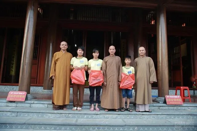 Thái Nguyên: Bế mạc khóa tu mùa hè 'Hương Từ Bi' image-1731748051302