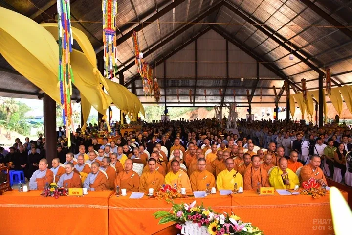 Thanh Hóa: Lễ đúc chuông và chung thất cố Đại Đức Tánh Khả image-1731943047869