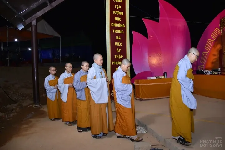 Thanh Hóa: Lễ đúc chuông và chung thất cố Đại Đức Tánh Khả image-1731943056497