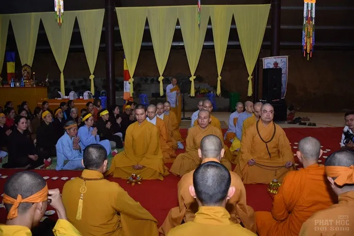 Thanh Hóa: Lễ đúc chuông và chung thất cố Đại Đức Tánh Khả image-1731943057247