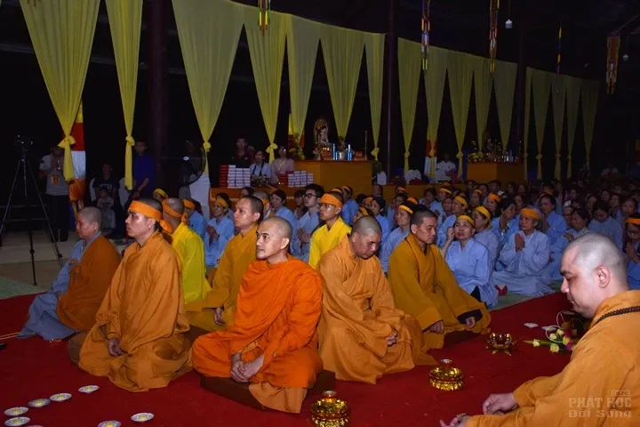 Thanh Hóa: Lễ đúc chuông và chung thất cố Đại Đức Tánh Khả image-1731943062774