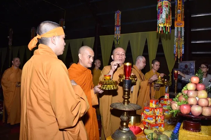 Thanh Hóa: Lễ đúc chuông và chung thất cố Đại Đức Tánh Khả image-1731943069302