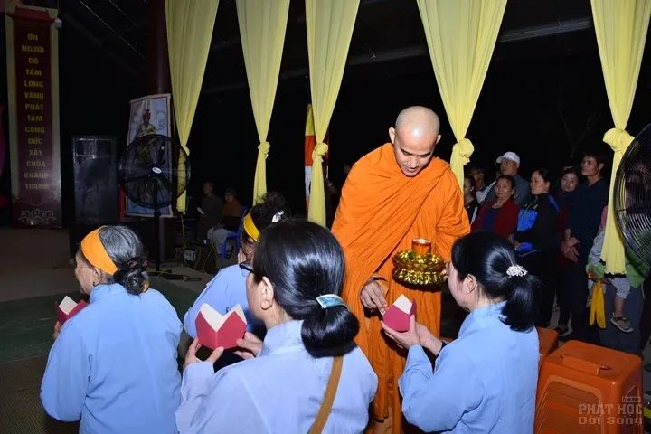 Thanh Hóa: Lễ đúc chuông và chung thất cố Đại Đức Tánh Khả image-1731943070935