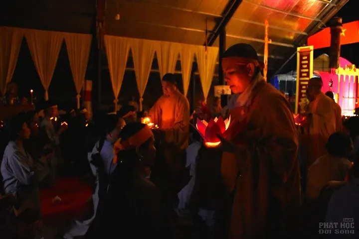 Thanh Hóa: Lễ đúc chuông và chung thất cố Đại Đức Tánh Khả image-1731943072365