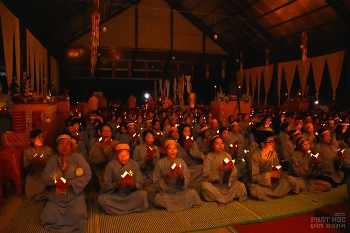 Thanh Hóa: Lễ đúc chuông và chung thất cố Đại Đức Tánh Khả image-1731943077385