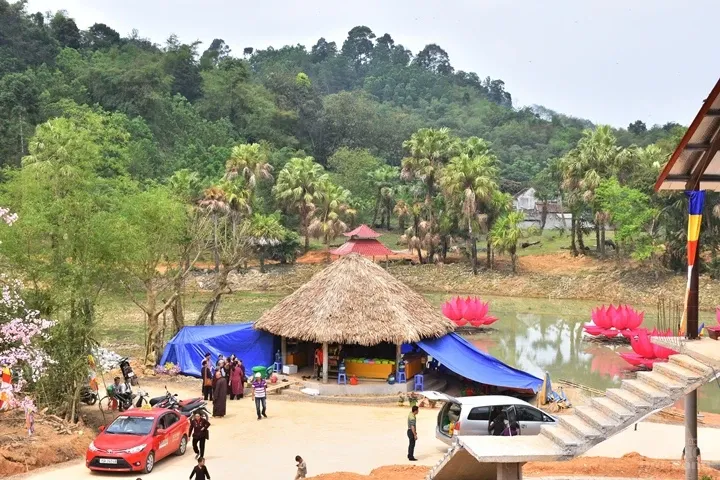 Thanh Hóa: Lễ đúc chuông và chung thất cố Đại Đức Tánh Khả image-1731943083963