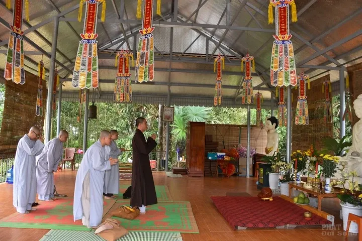 Thanh Hóa: Lễ đúc chuông và chung thất cố Đại Đức Tánh Khả image-1731943087190