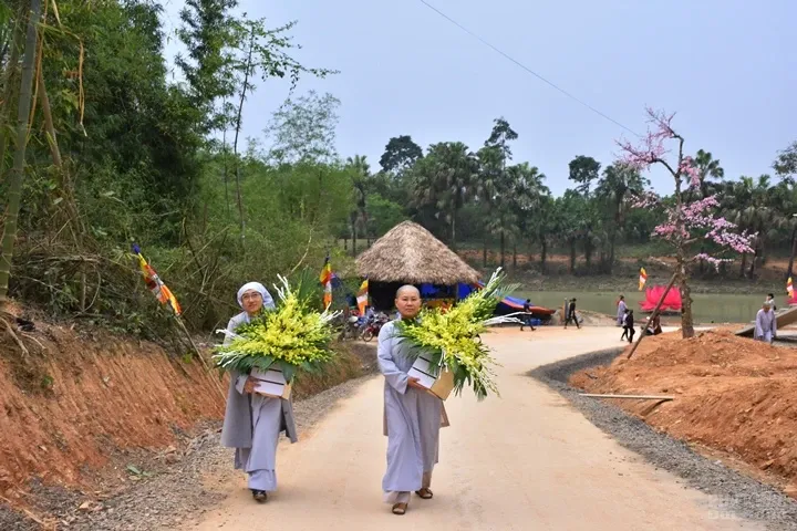Thanh Hóa: Lễ đúc chuông và chung thất cố Đại Đức Tánh Khả image-1731943091234