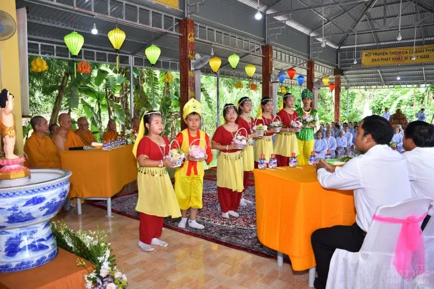 Thị xã Bình Long: Tịnh xá Ngọc Long tổ chức lễ Phật đản image-1731944838026