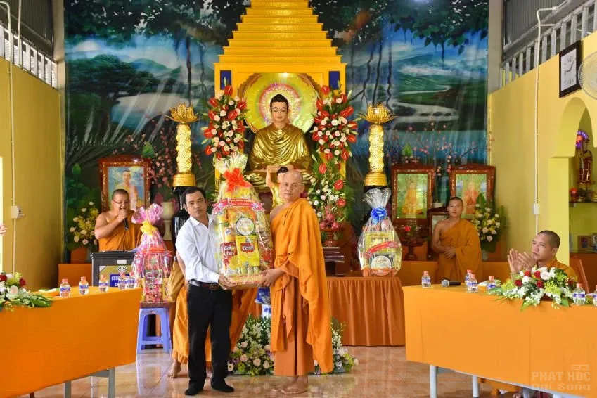 Thị xã Bình Long: Tịnh xá Ngọc Long tổ chức lễ Phật đản image-1731944841589