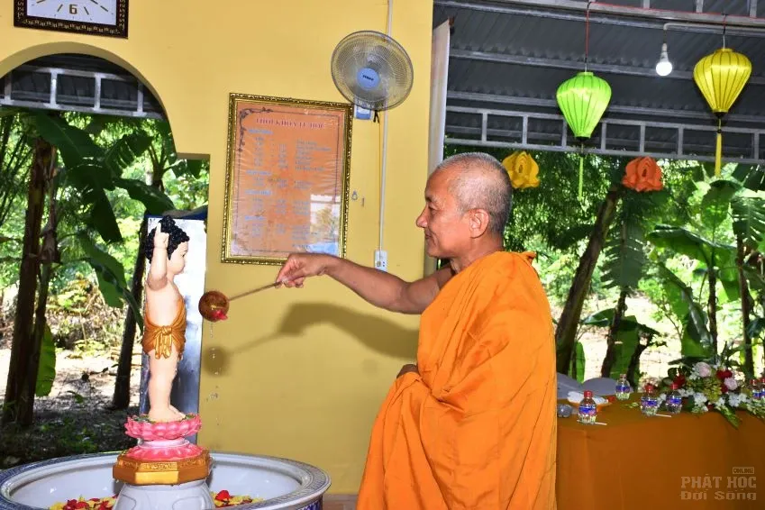 Thị xã Bình Long: Tịnh xá Ngọc Long tổ chức lễ Phật đản image-1731944848999