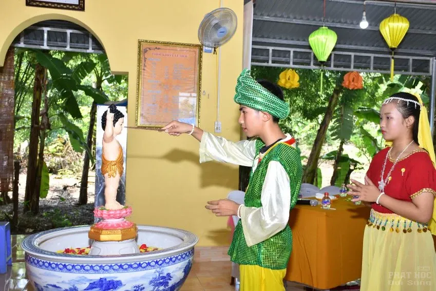 Thị xã Bình Long: Tịnh xá Ngọc Long tổ chức lễ Phật đản image-1731944849934