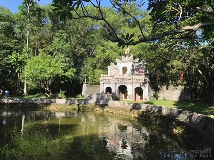 Thiền sư Nhất Hạnh từ Đà Nẵng ra chùa Từ Hiếu - Huế nghỉ dưỡng image-1732289837415