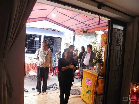 Thư pháp Hoa Nghiêm qua đời ở tuổi 34 2 Thư pháp Hoa Nghiêm qua đời ở tuổi 34 image-1732291241744