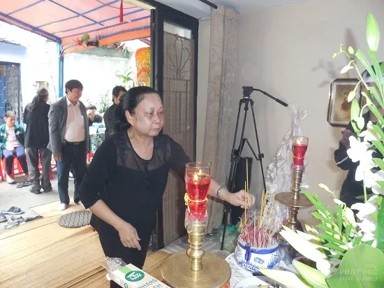 Thư pháp Hoa Nghiêm qua đời ở tuổi 34 Thư pháp Hoa Nghiêm qua đời ở tuổi 34 image-1732291242557