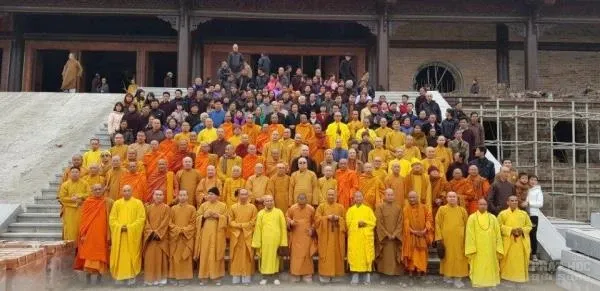 Thủ tướng tạo điều kiện cho Giáo hội Phật giáo đăng cai Vesak 2019 image-1732291218843