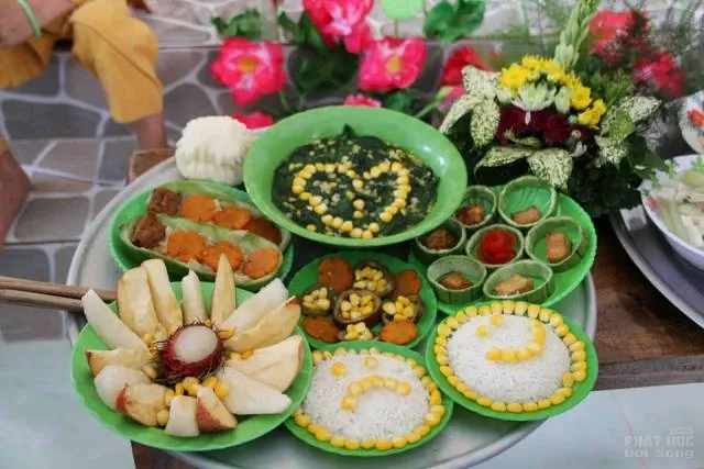 Thực tập đời sống phạm hạnh qua khóa tu mùa hè image-1731937204989