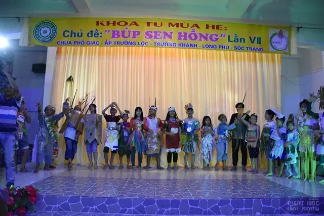 Thực tập đời sống phạm hạnh qua khóa tu mùa hè image-1731937209535