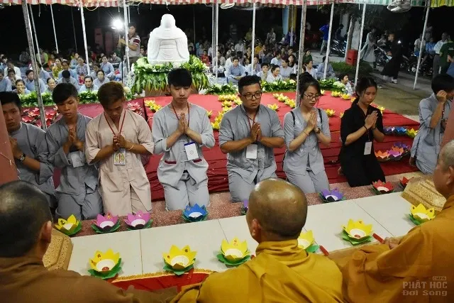 Tiền Giang: Lễ hoài niệm về cha mẹ Chùa Kim Thiền 5 Tiền Giang: Lễ hoài niệm về cha mẹ Chùa Kim Thiền image-1732292870935