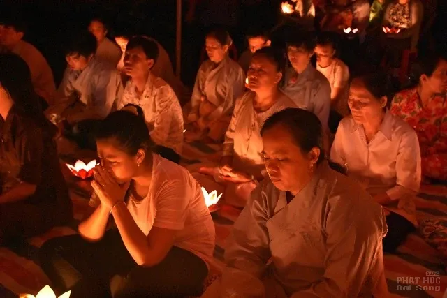 Tiền Giang: Lễ hoài niệm về cha mẹ Chùa Kim Thiền 7 Tiền Giang: Lễ hoài niệm về cha mẹ Chùa Kim Thiền image-1732292872662