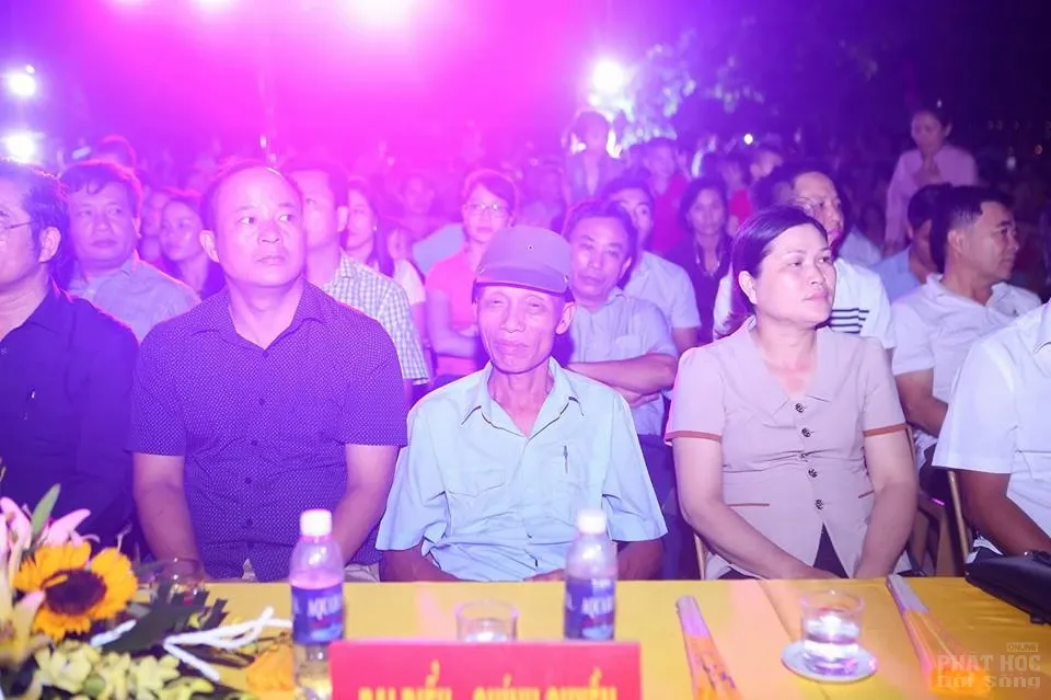 Tĩnh Gia: Chùa Đót Tiên tổ chức đêm hoa đăng kính mừng Phật Đản PL.2562 3 Tĩnh Gia: Chùa Đót Tiên tổ chức đêm hoa đăng kính mừng Phật Đản PL.2562 image-1731942972592