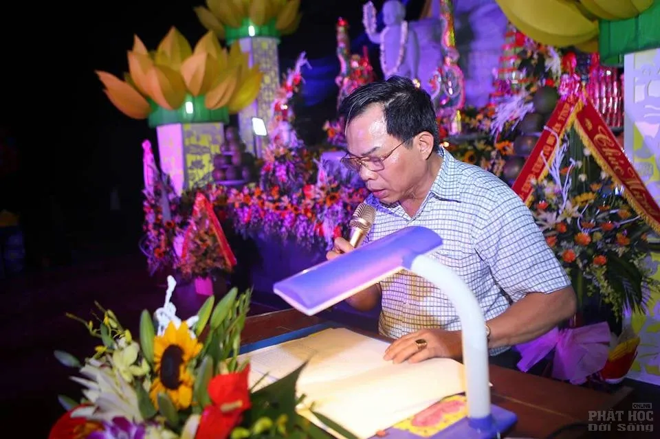 Tĩnh Gia: Chùa Đót Tiên tổ chức đêm hoa đăng kính mừng Phật Đản PL.2562 image-1731942988310