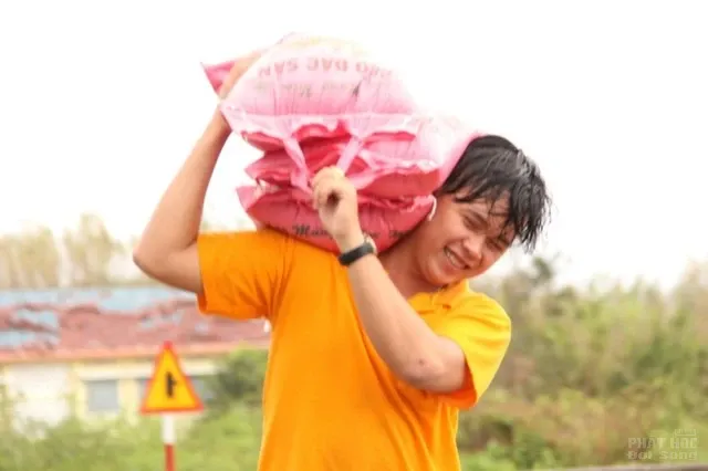 Tịnh xá Bửu Sơn cứu trợ tại Phú Yên - Khánh Hòa 20 Tịnh xá Bửu Sơn cứu trợ tại Phú Yên - Khánh Hòa image-1732288042856