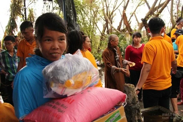 Tịnh xá Bửu Sơn cứu trợ tại Phú Yên - Khánh Hòa 35 Tịnh xá Bửu Sơn cứu trợ tại Phú Yên - Khánh Hòa image-1732288055017